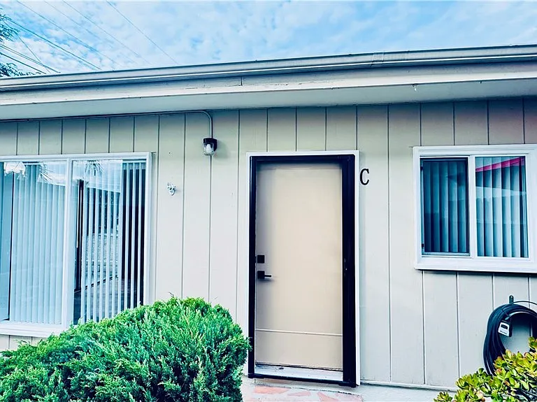 216 Avenida Cabrillo — Photo 1