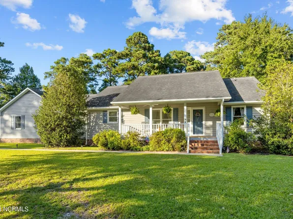 3702 Oxford Court, Morehead City, NC 28557