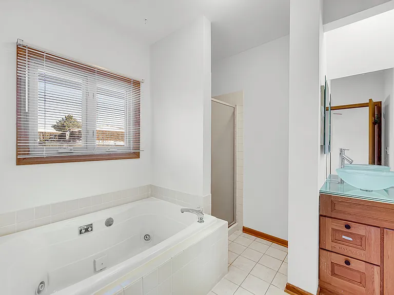 1017 Arbor Ct — Photo 24