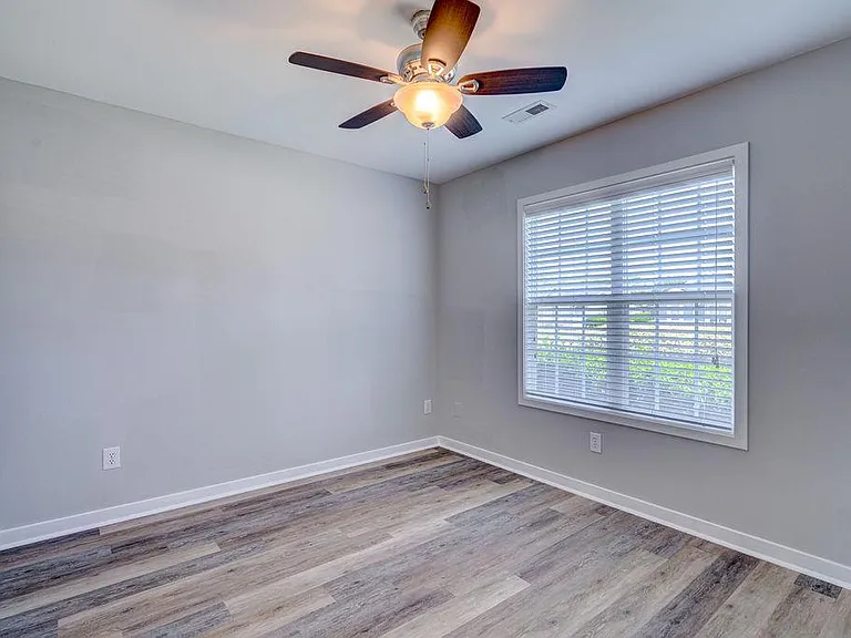305 Hixon Pl — Photo 29