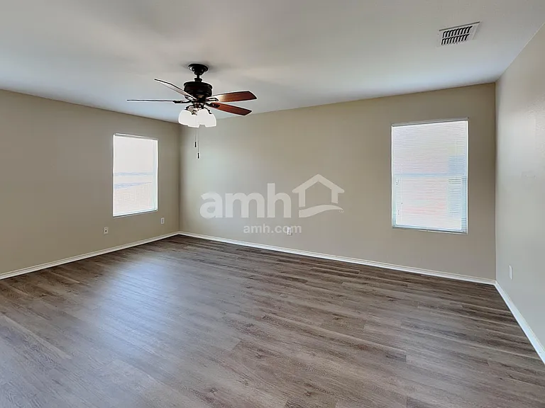 1704 Diamond Lake Trl — Photo 11