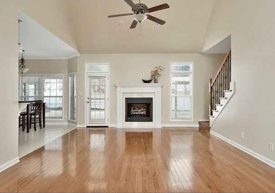 1st image of 115 Plantation Springs Dr