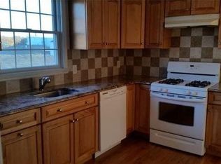 21 6th St #2, Harrison, NJ 07029