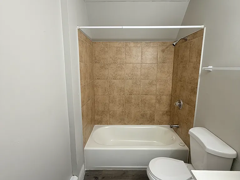 24 Shelter St #2-0 — Photo 11