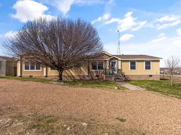 5701 Kentucky St, Joshua, TX 76058