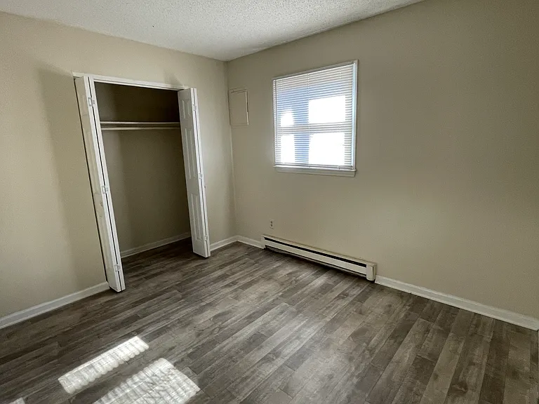 2 bed 1 bath unit