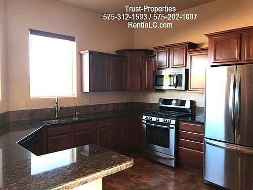 3rd image of 1906 Piqueito Rd
