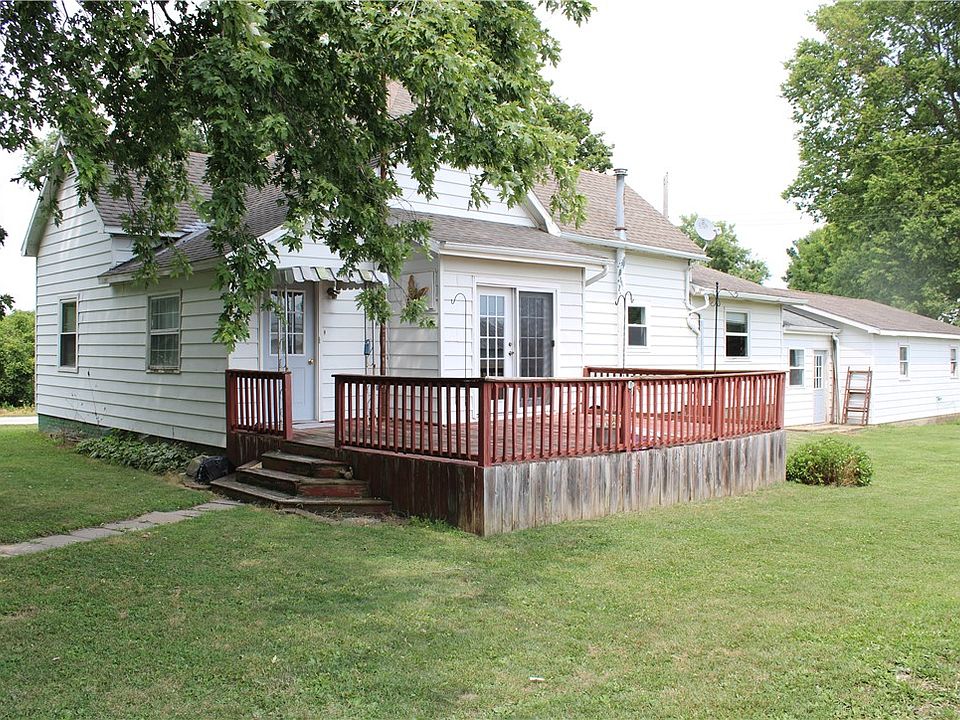 1st image of 390 2nd St