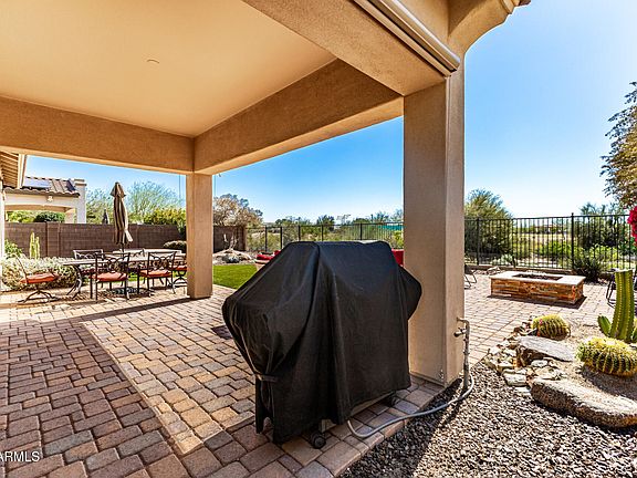 3rd image of 17845 W VERDIN Road