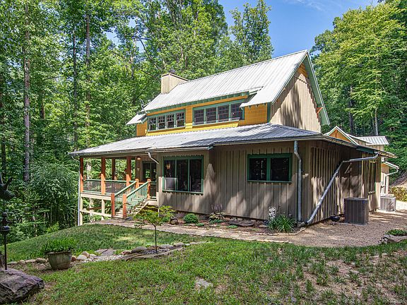 Beautiful curb appeal