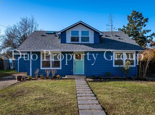 1358 8th St, Springfield, OR 97477