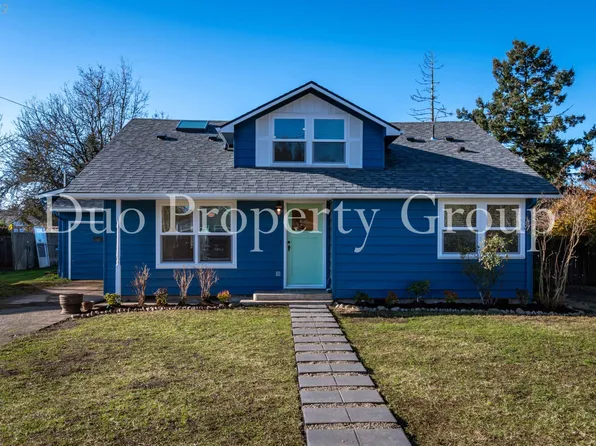 1358 8th St, Springfield, OR 97477