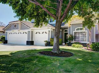 3907 Whirlwind Dr, Bakersfield, CA 93313