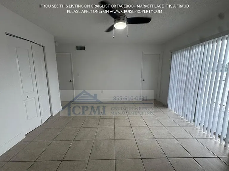 Casa Linda Apartments-3300 S Dixie Hwy — Photo 14