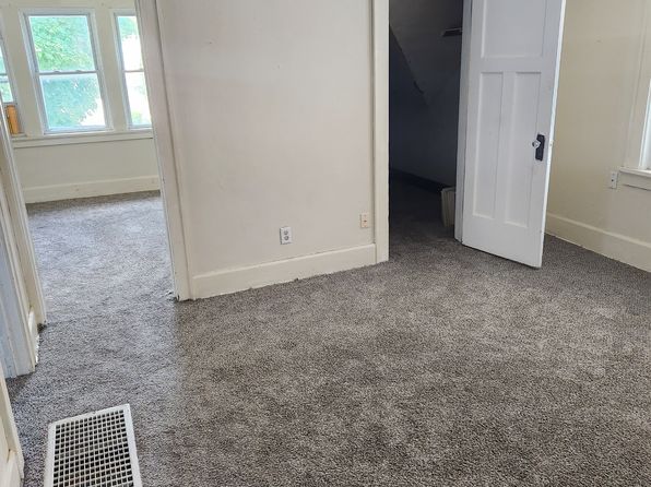 3671 E Layton Ave APT A, Cudahy, WI 53110