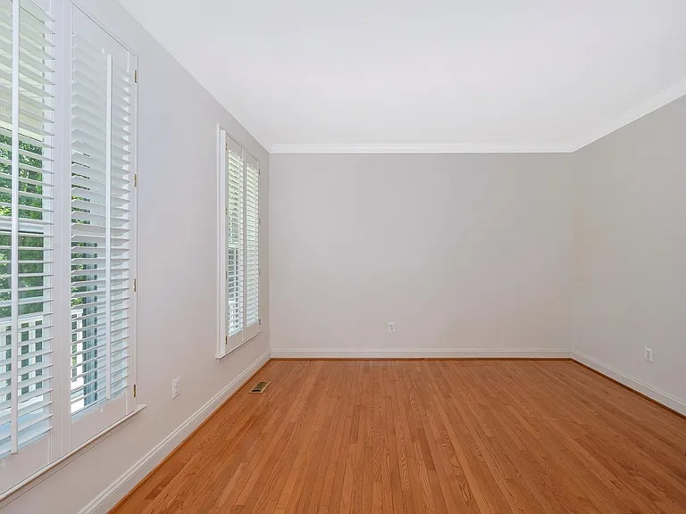 6657 S Clifton Rd — Photo 3