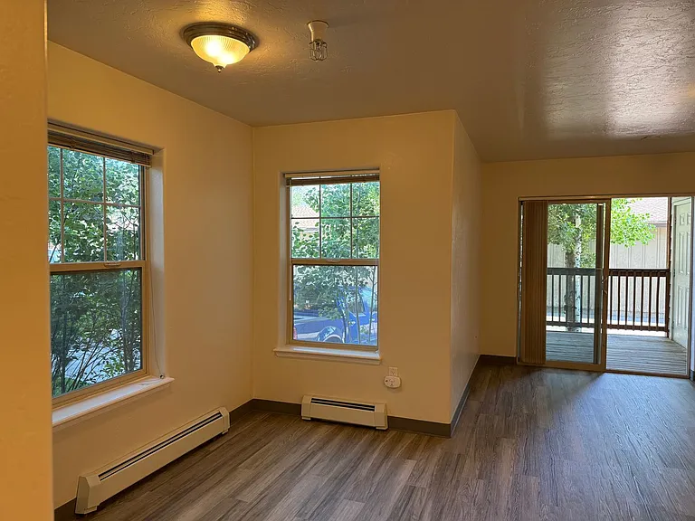 52 Commons Cir — Photo 11
