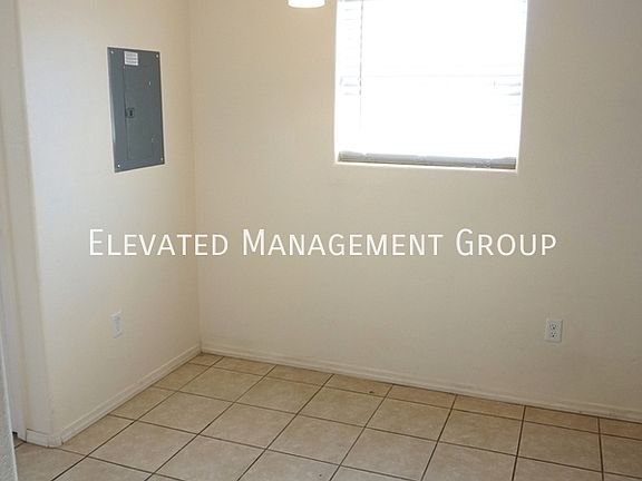 5th image of 206 San Clemente Ave NW APT 6