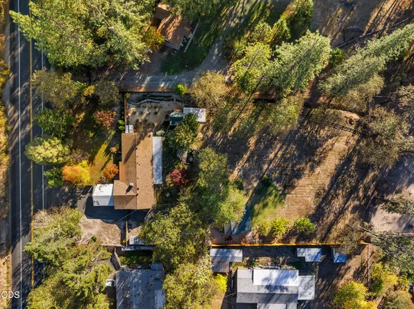 245 Stringer Gap Rd, Grants Pass, OR 97527