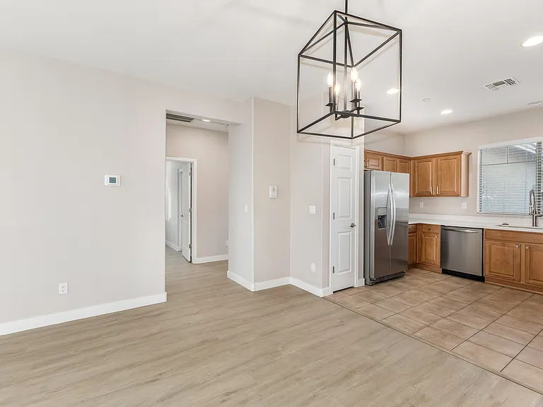 1773 W Owens Way — Photo 24