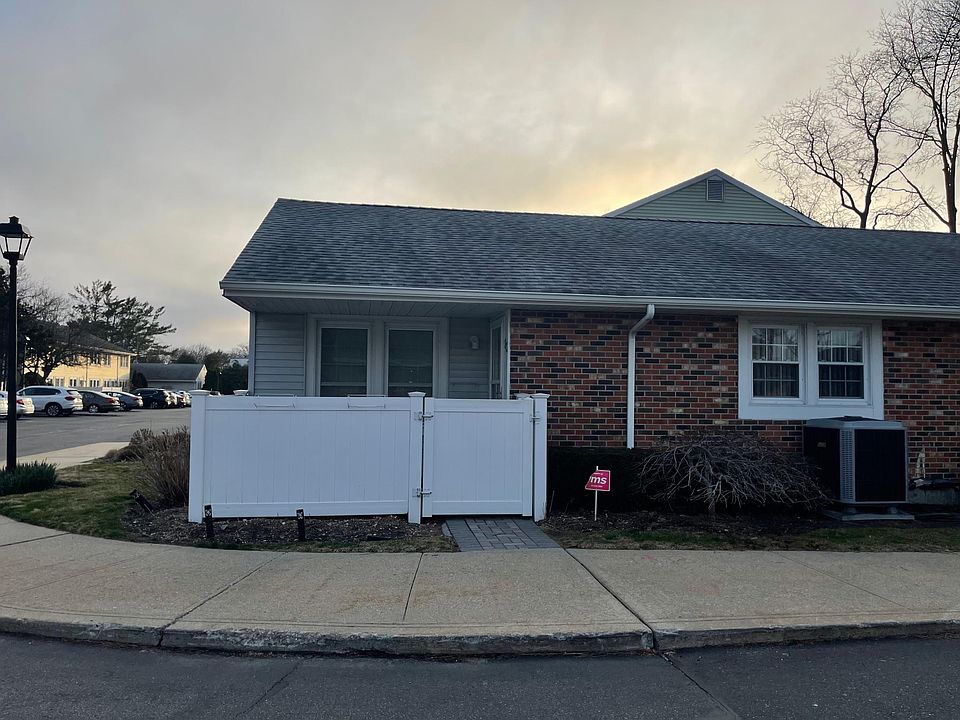 30 Whalers Cv, Babylon, NY 11702 Zillow