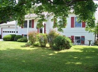 64 Meadow Brook Rd, Rutland, VT 05701