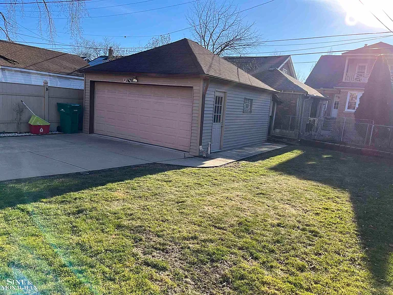 1351 Somerset Ave — Photo 24