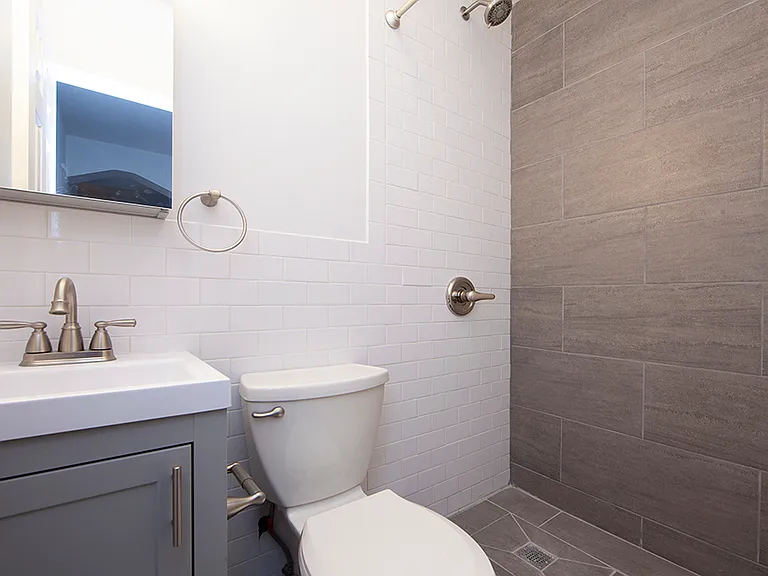 15 Essex St #10 — Photo 13