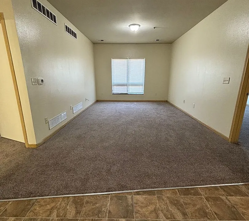 1210 W North Ave