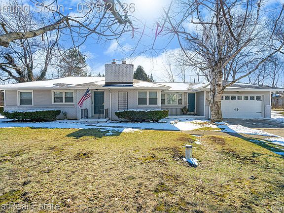 2nd image of 1032 Kennebec Rd