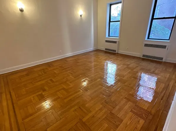 261 Lenox Road image 1 of 5