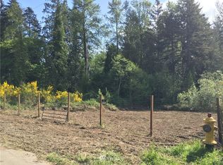 240 E Wheelwright St, Allyn, WA 98524