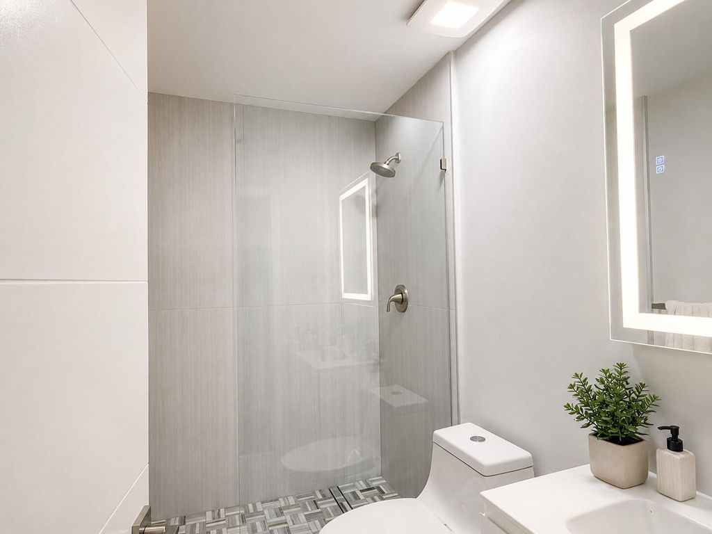 4103 Carriage Drive #H4, Pompano Beach
