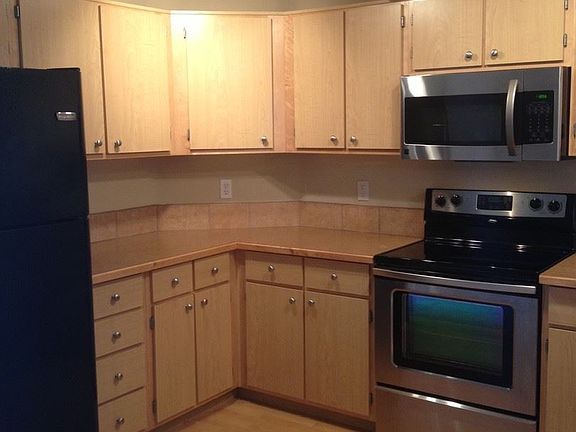 2nd image of 5313 NE 66th Ave #A10
