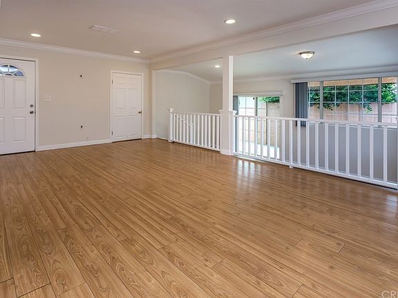 3rd image of 6609 Bellaire Ave