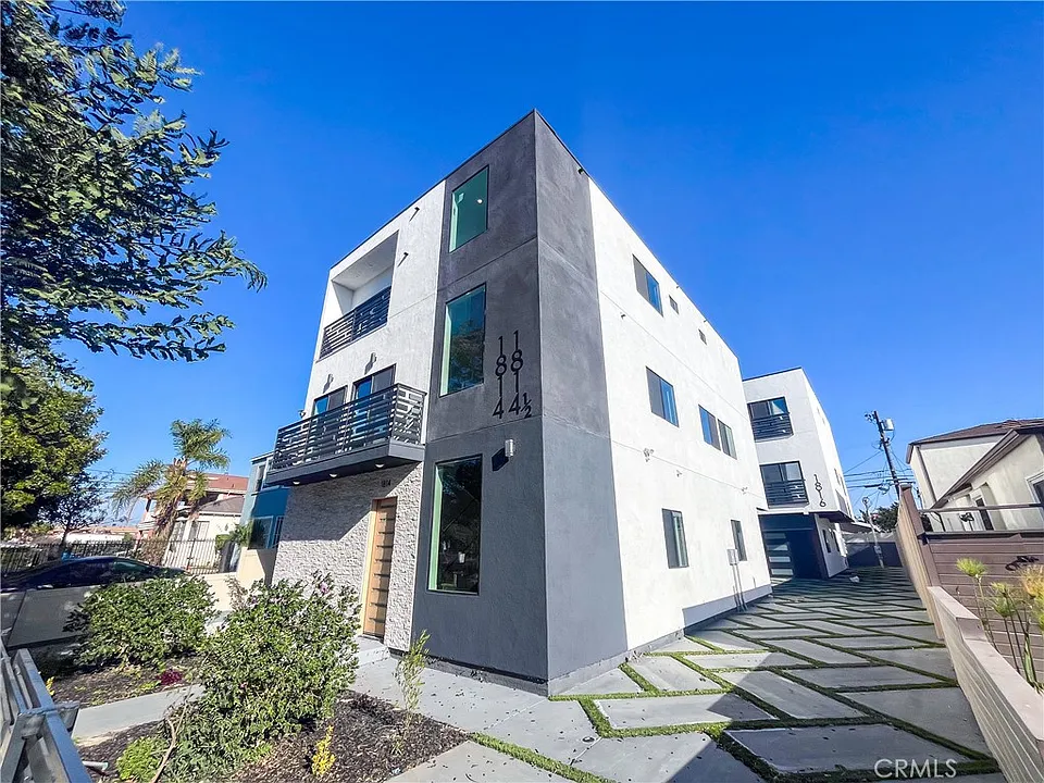 1816-1 S Hauser Blvd