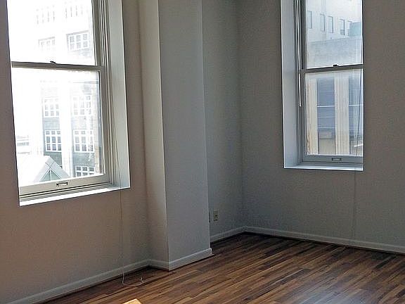 2nd image of 100 N 12th St APT 605