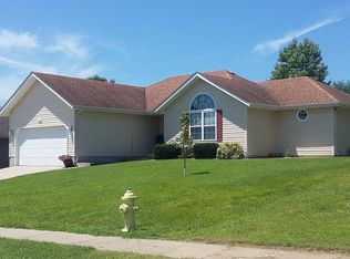 1847 S Casa Grande Ave, Springfield, MO 65802