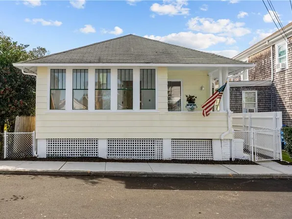 32 Tilley Ave, Newport, RI 02840