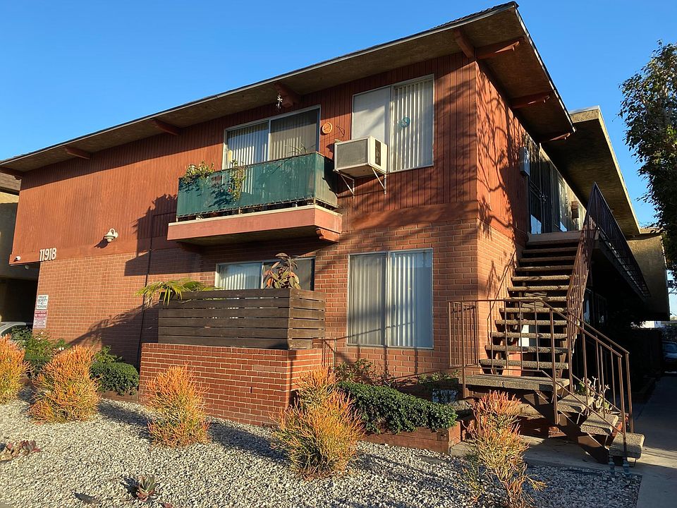 1st image of 11918 Louise Ave #3