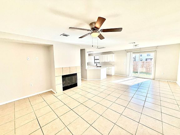 4th image of 6721 Walkup Ln