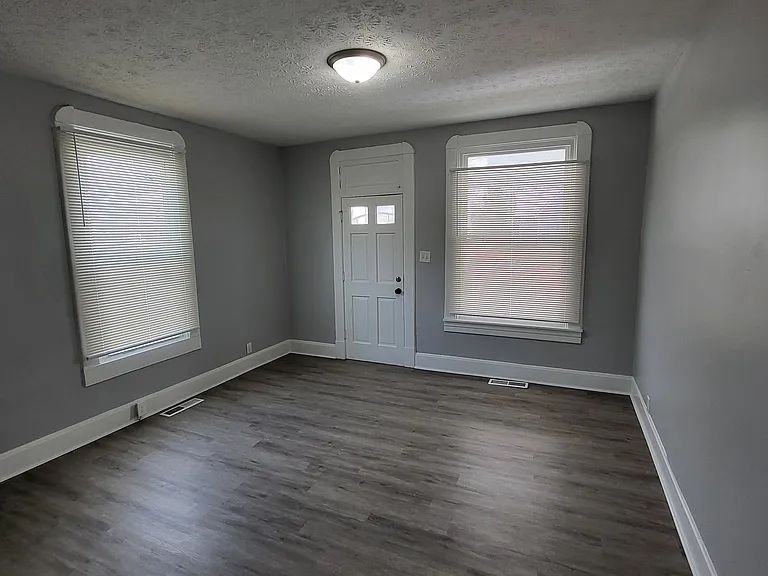 1038 N Tuxedo St #A — Photo 4