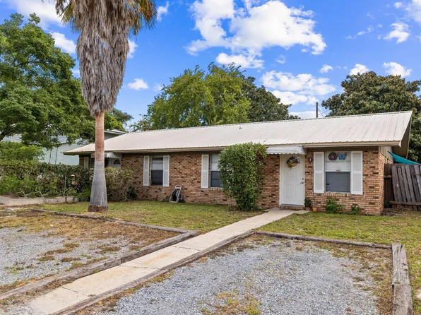 120 Lakeside Cir, Panama City Beach, FL 32413