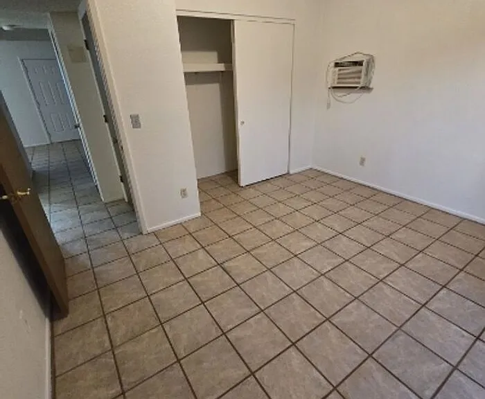 2784 N Columbus Blvd — Photo 15