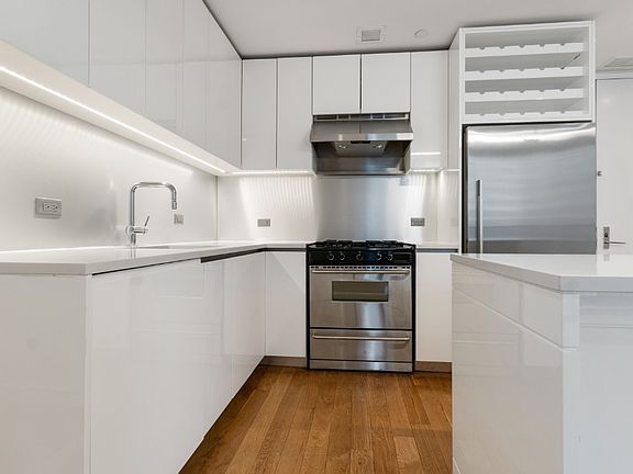 3rd image of 430 Albee Sq #5E