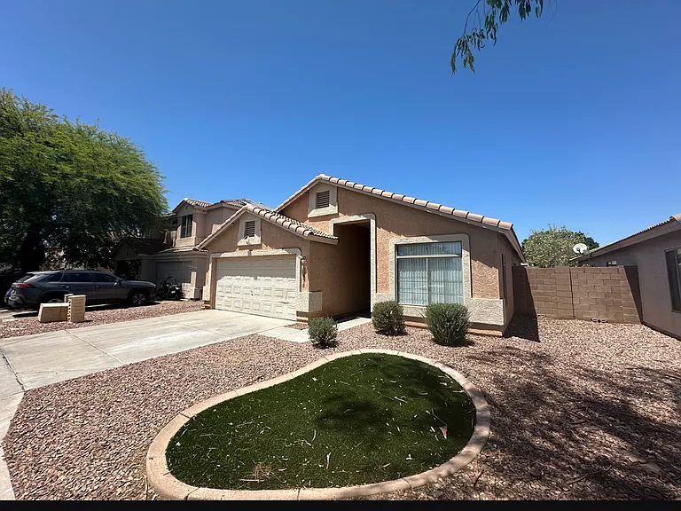 12710 W Ash St — Photo 1