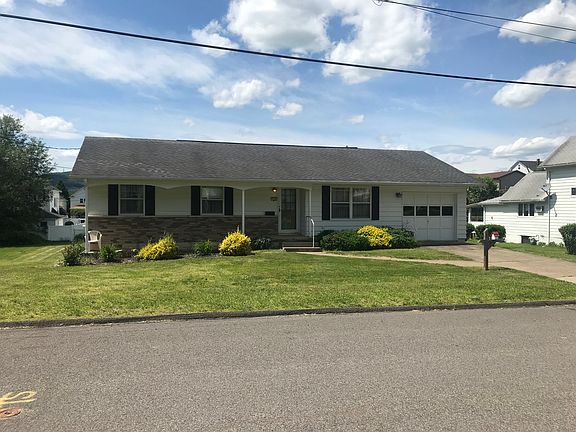 2nd image of 534 1st Ave