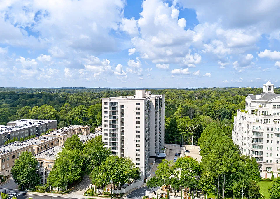 2460 Peachtree Rd #613