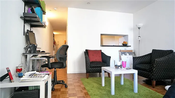 Rented by R New York | media 25