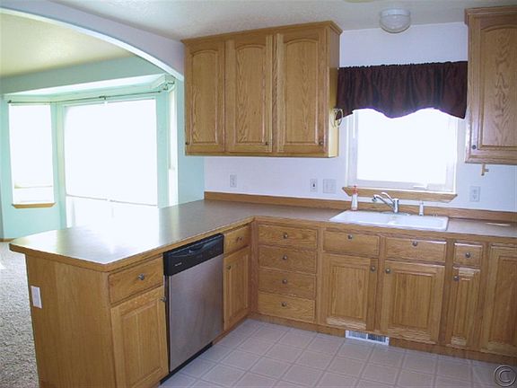 3rd image of 4843 Christian Dr